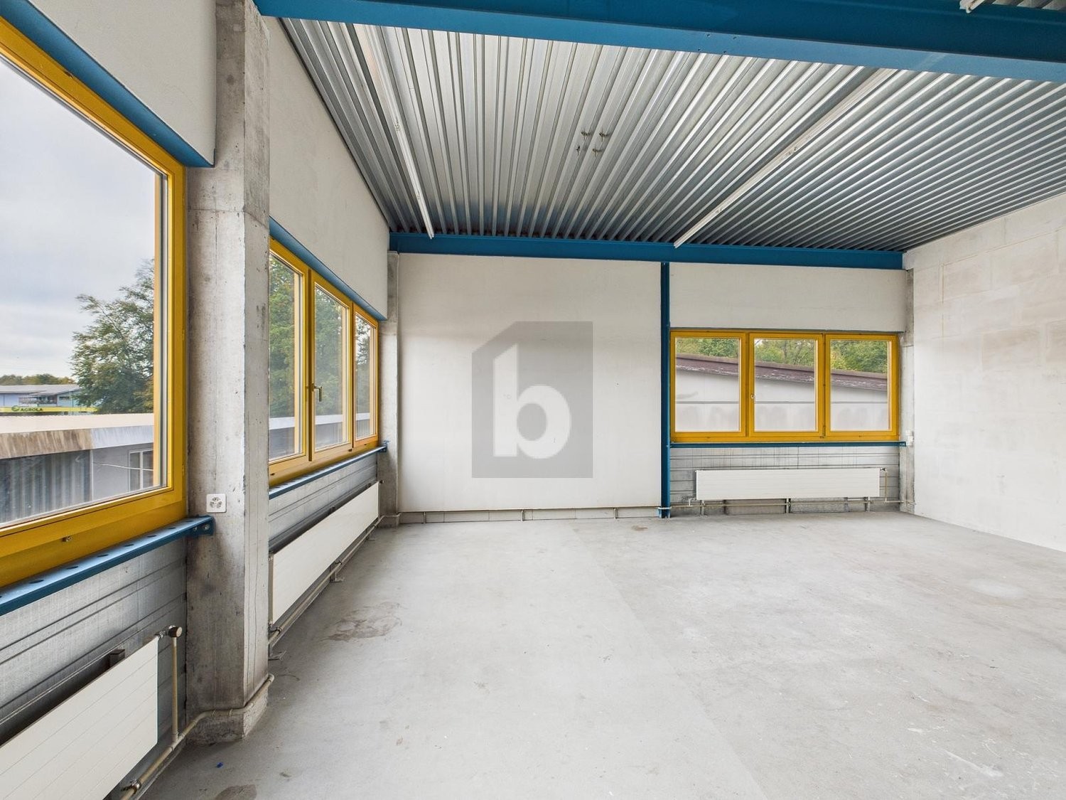 75m² storage room, photo 4 of 4