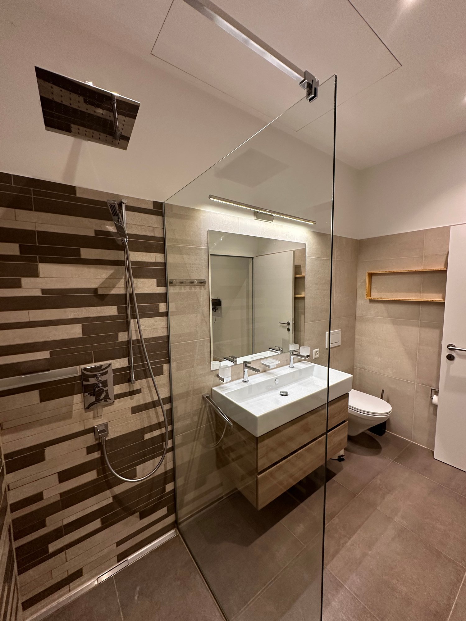 2 rooms furnished flat