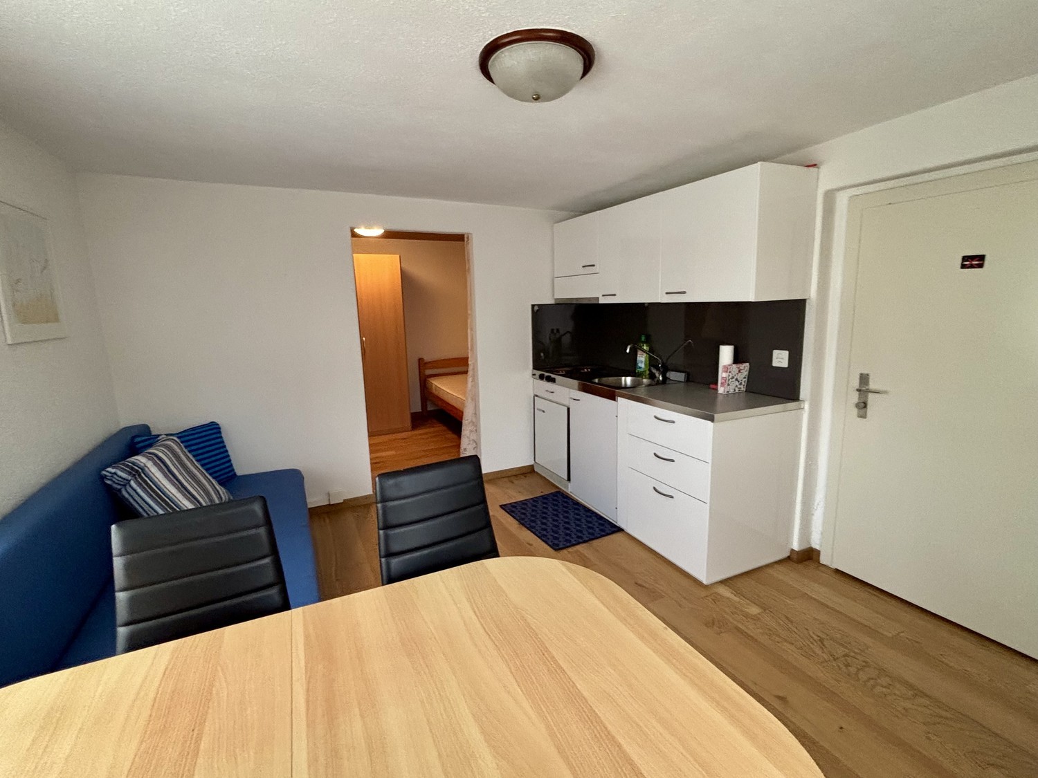 2 rooms apartment, photo 2 of 3