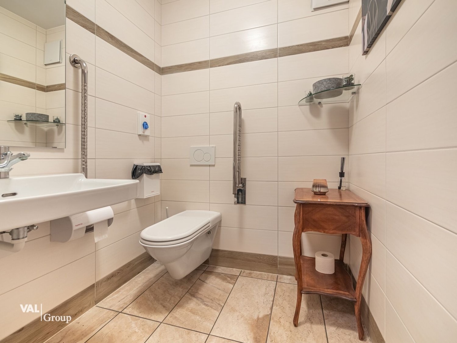 98m² negozio
