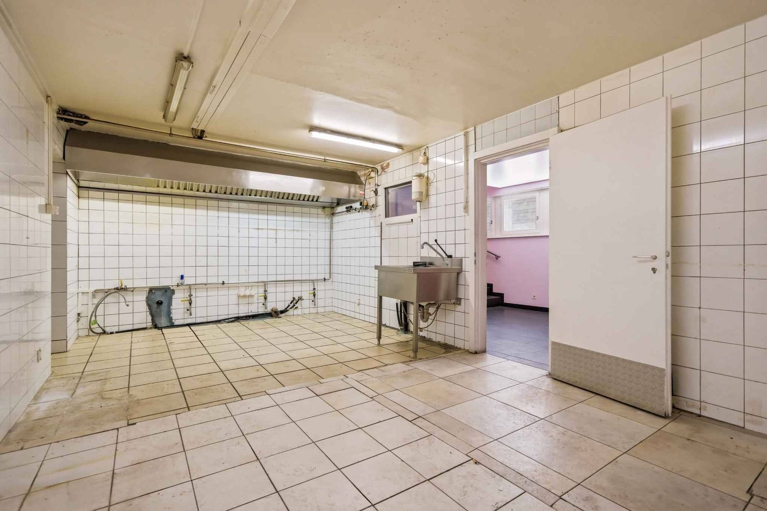 113m² restaurant, photo 6 of 6