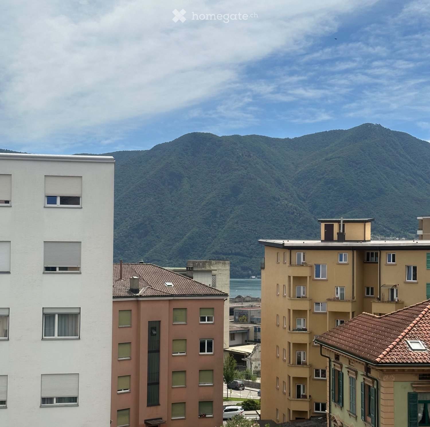 6 rooms apartment, photo 1 of 10