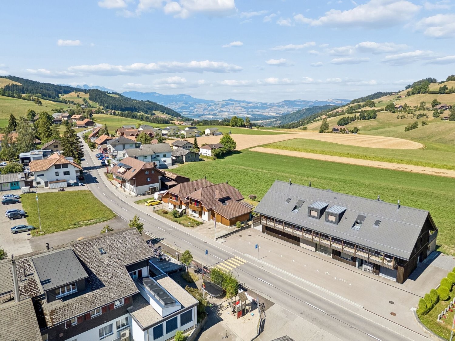 655m² commercial, photo 3 of 10