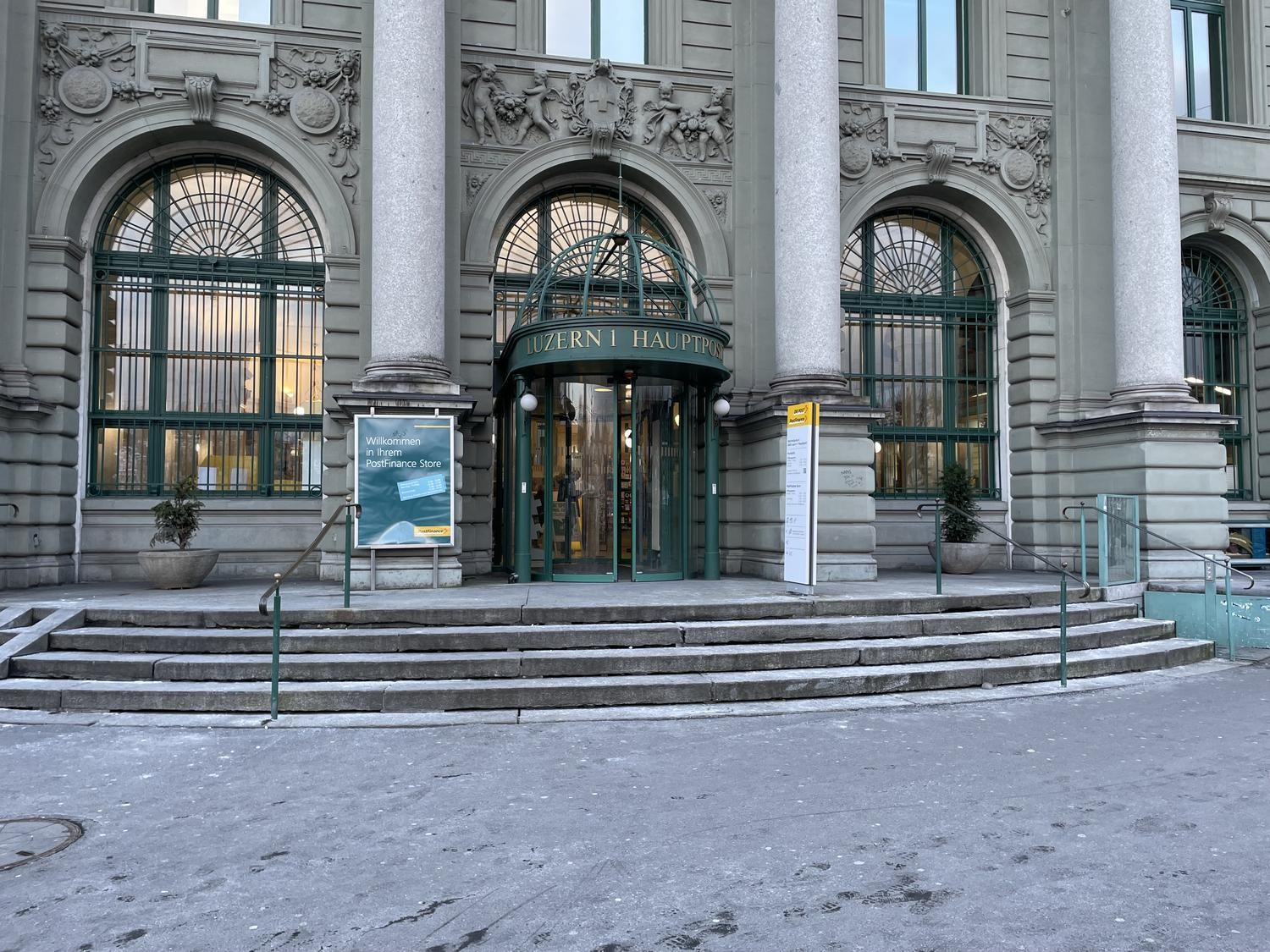 84m² commerciale