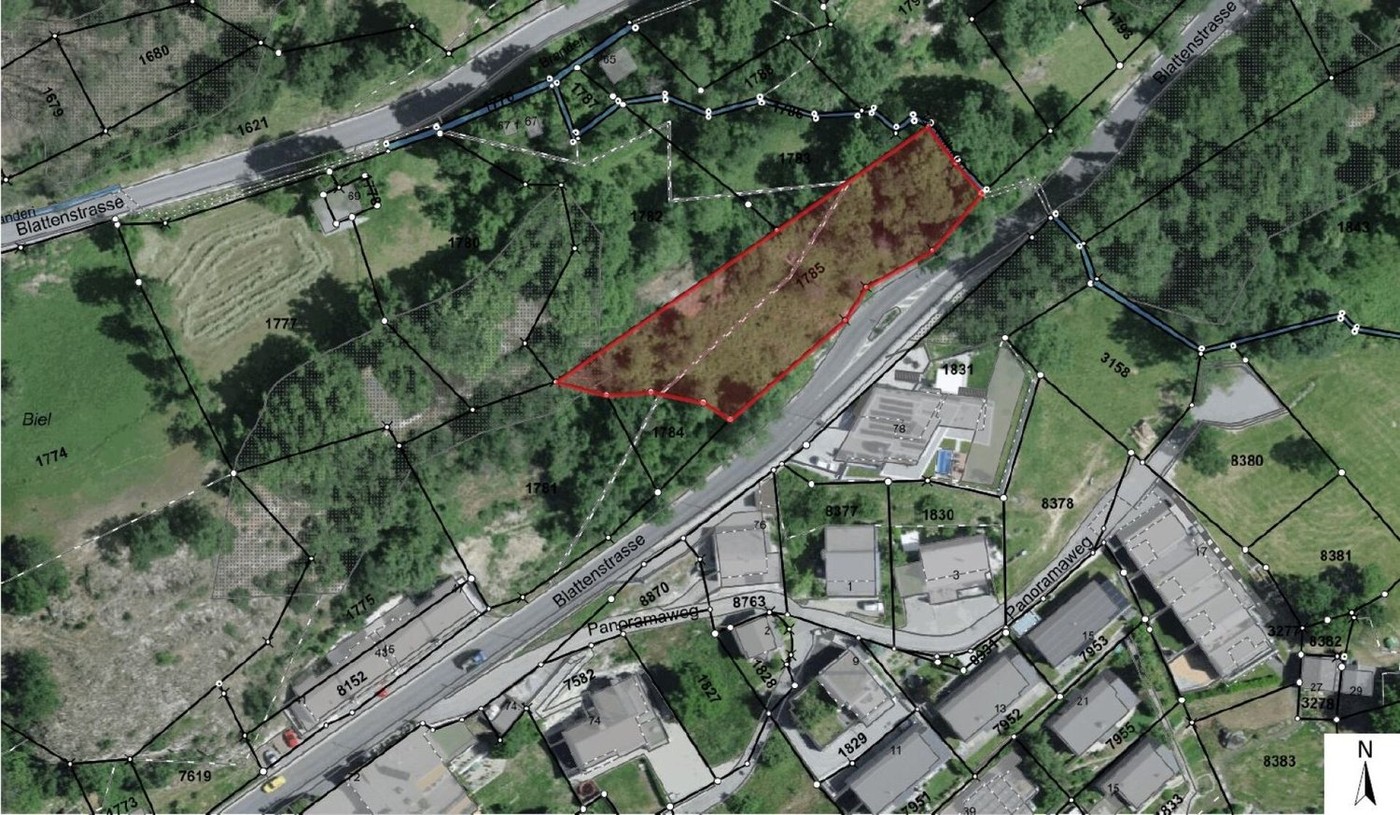 1769m² building land