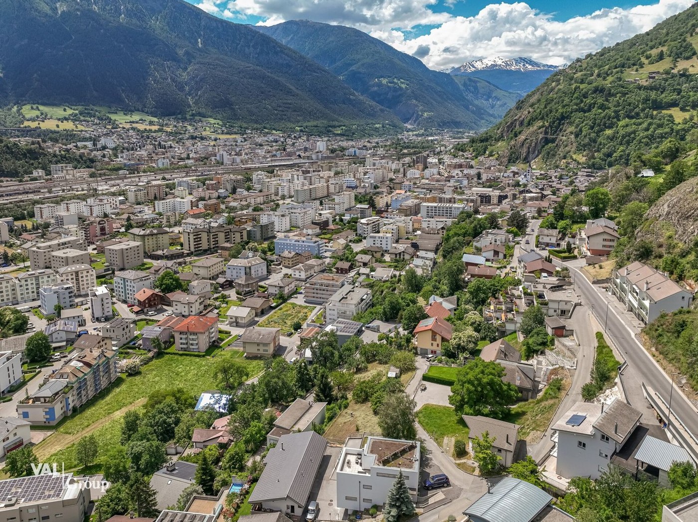 1769m² building land