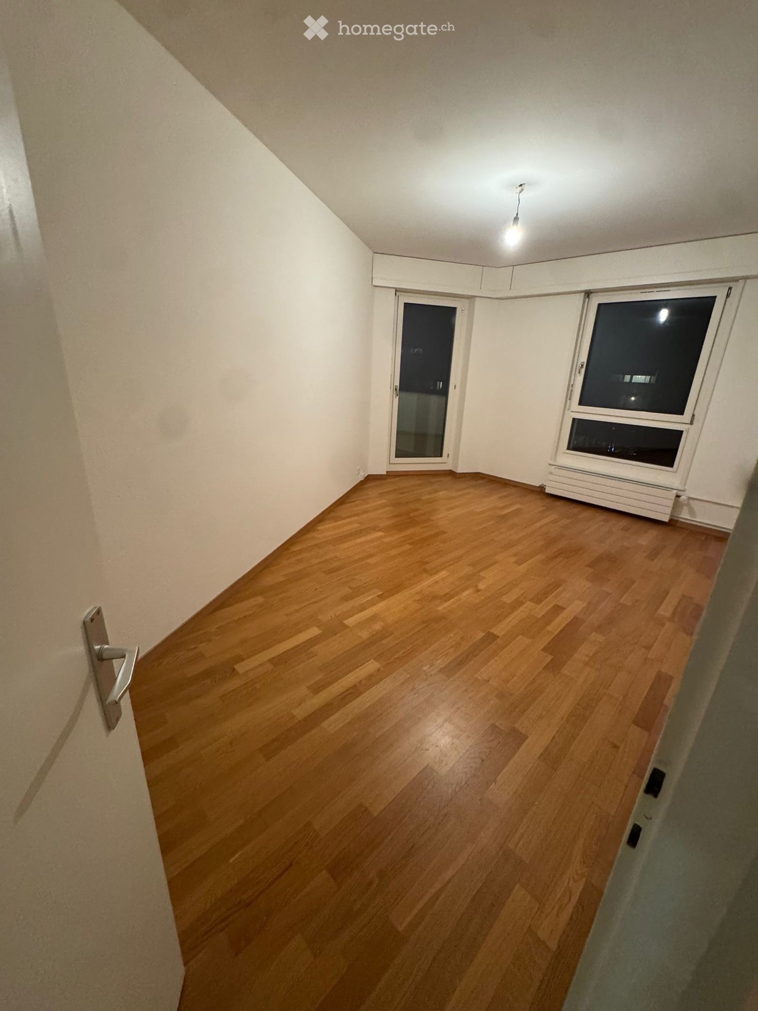 5 rooms apartment