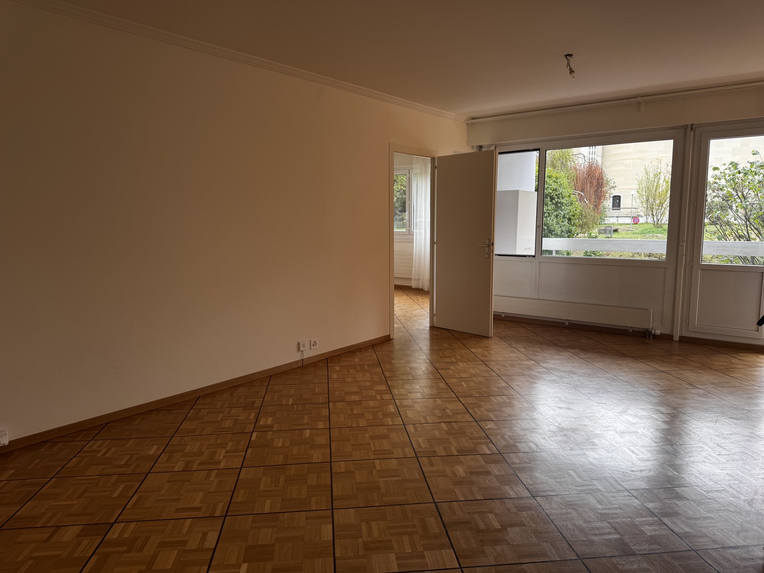 5 rooms apartment, photo 1 of 10