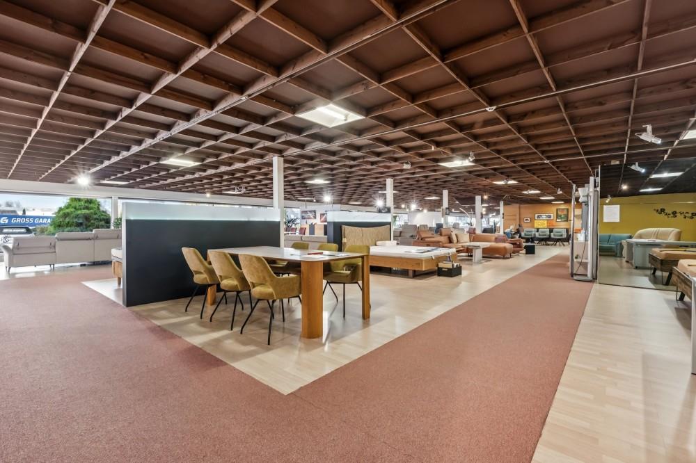 Magasin de 1000m²