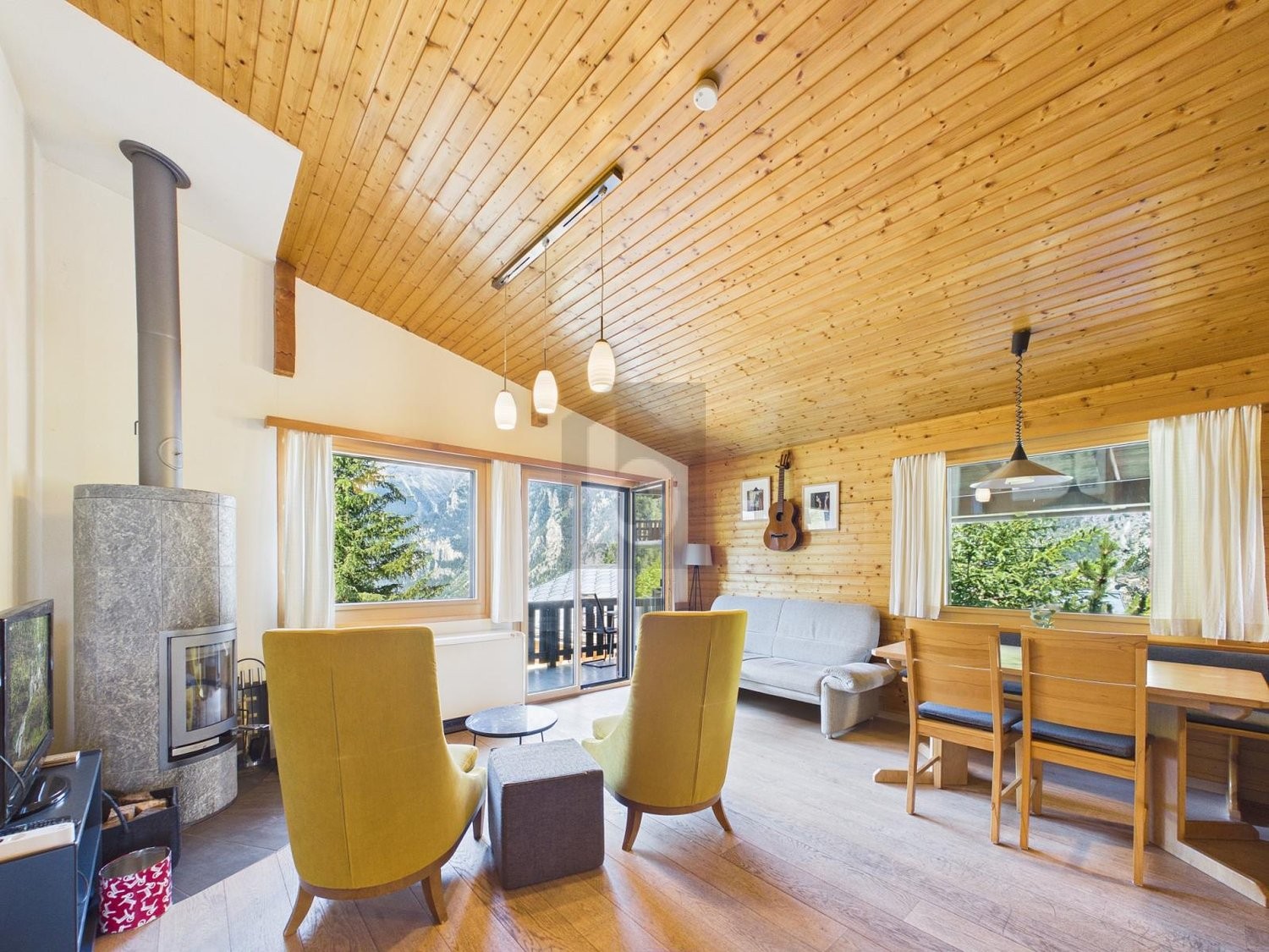5 rooms chalet, photo 2 of 4