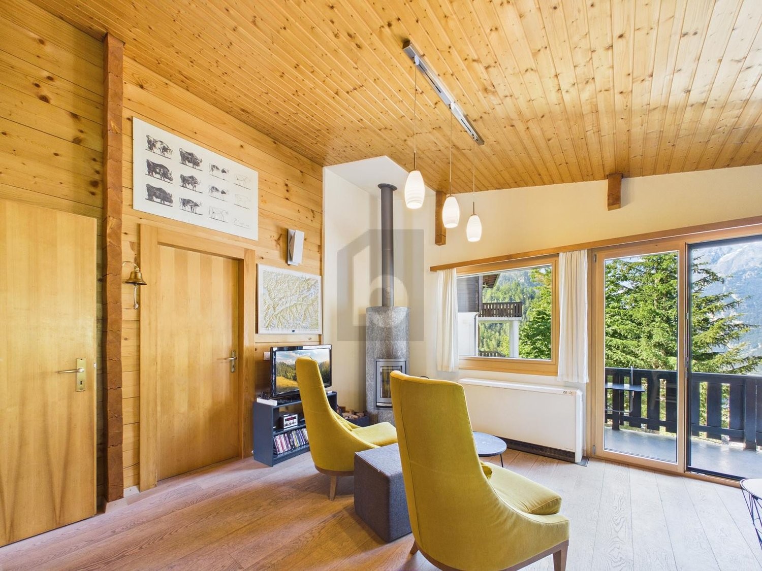 5 rooms chalet, photo 3 of 4