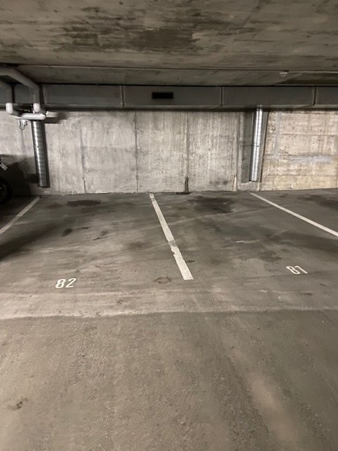 Underground slot, photo 3 of 4