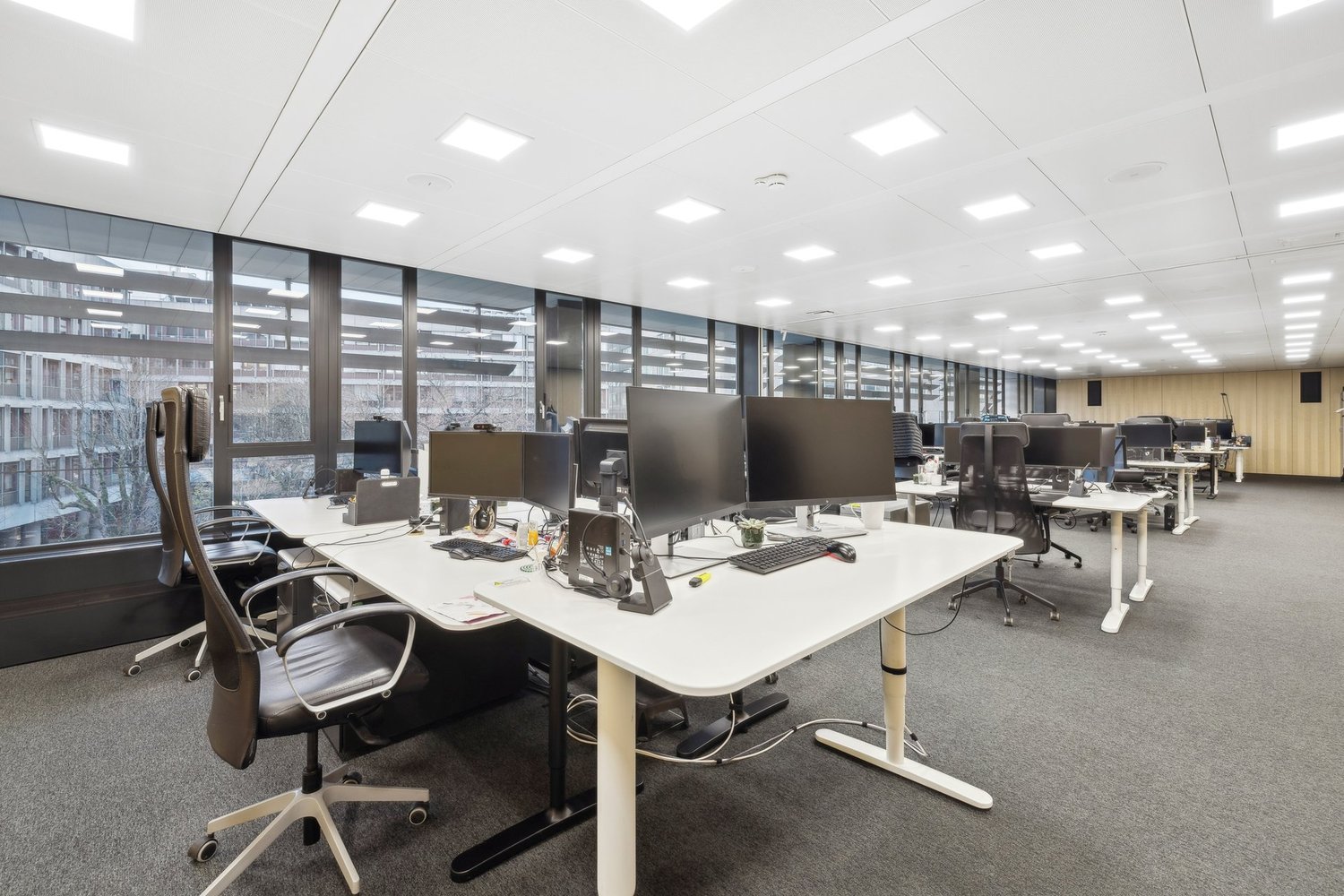 1250m² office, photo 6 of 10