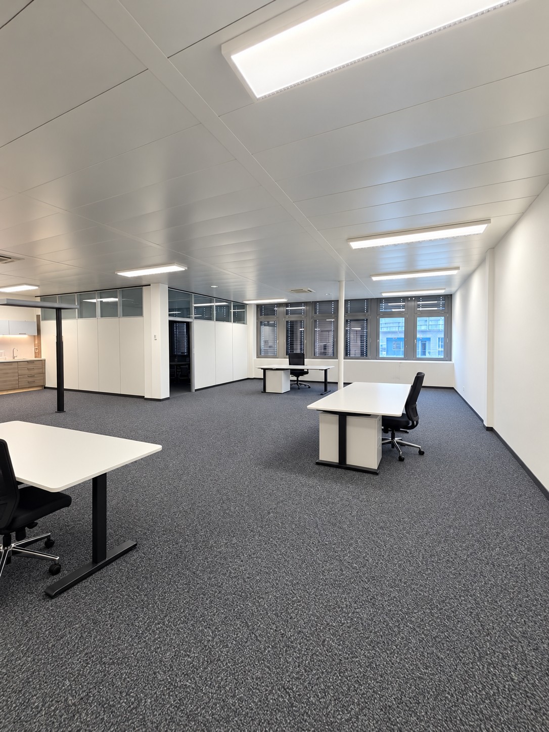 127m² office