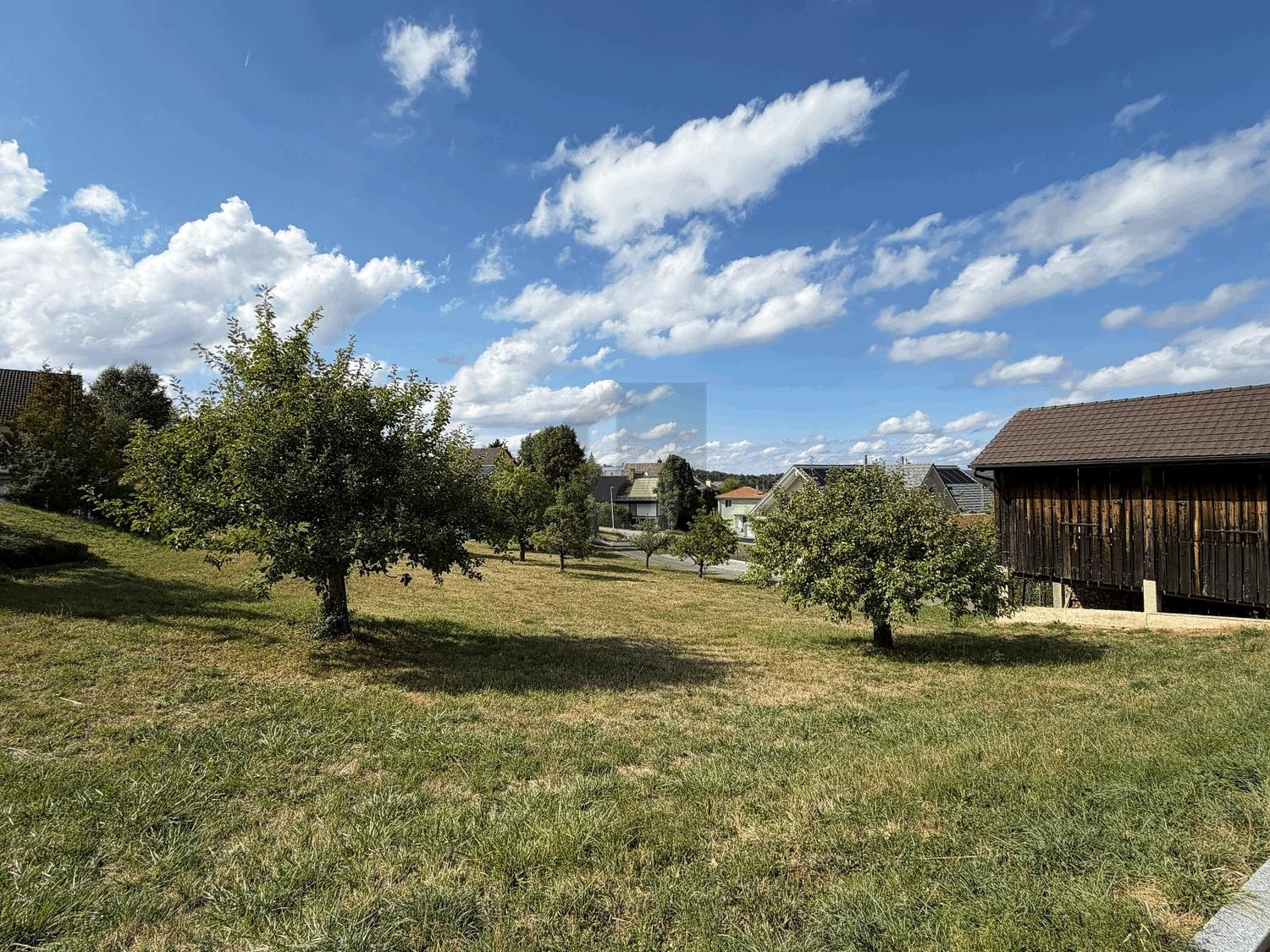 853m² building land, photo 2 of 3
