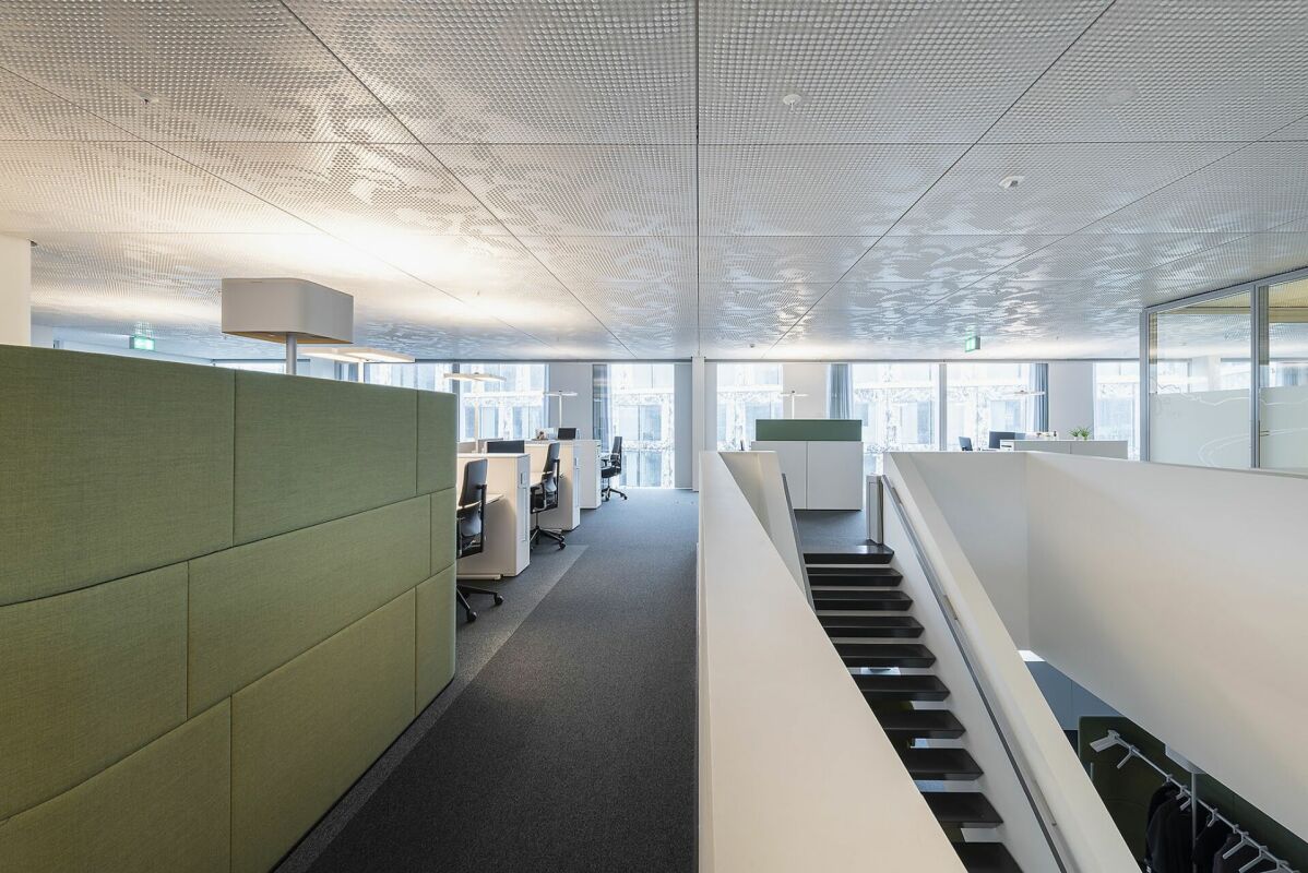 1400m² office