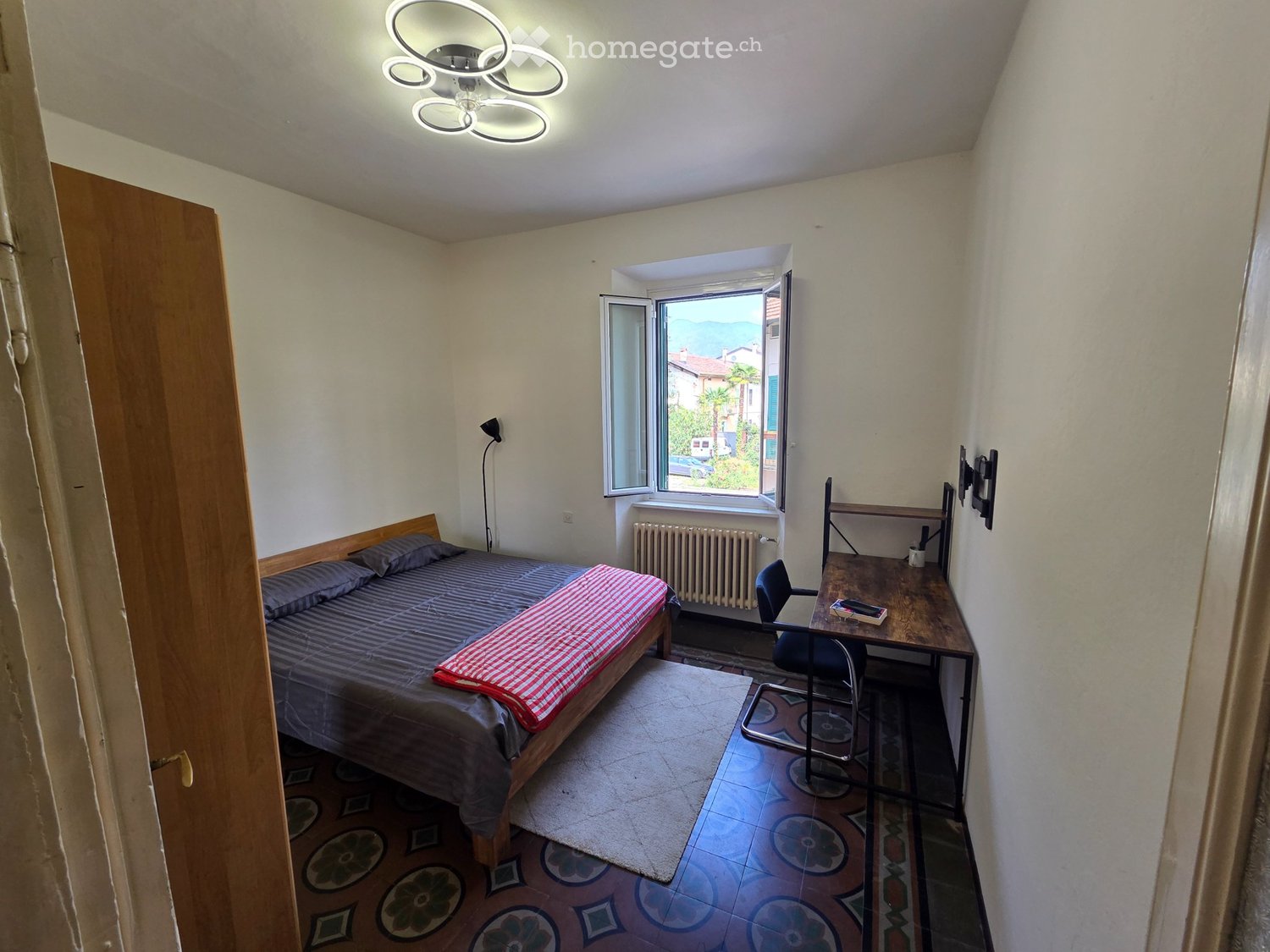 1 room apartment, photo 3 of 8