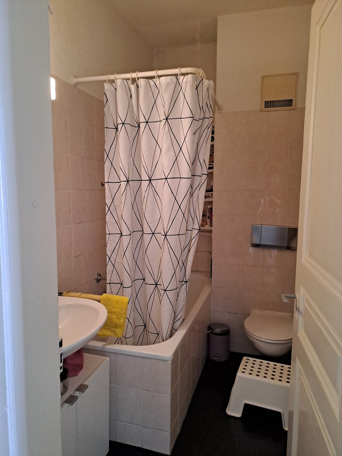 Room in a shared flat, Foto 5 von 5