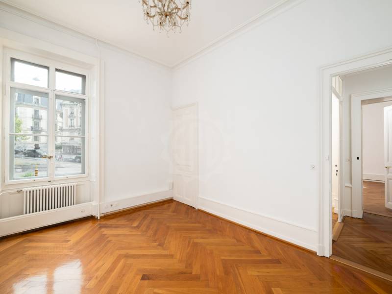 330m² office, photo 10 of 10