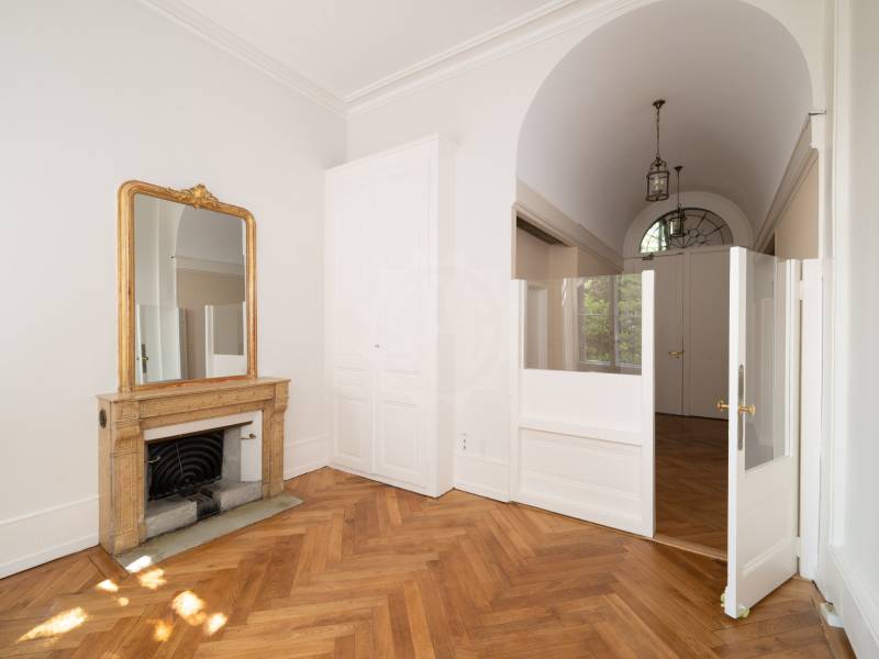 330m² office, photo 5 of 10