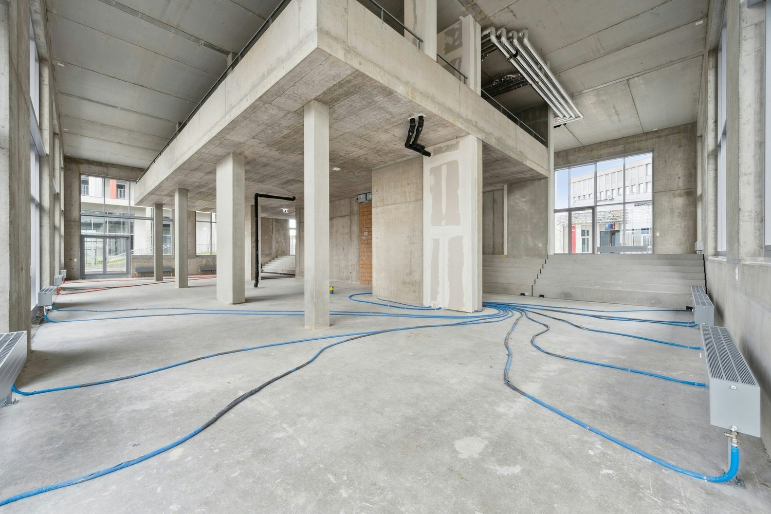 604m² commercial, photo 3 of 10