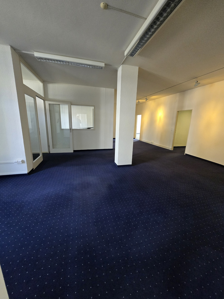 224m² office, photo 7 of 8