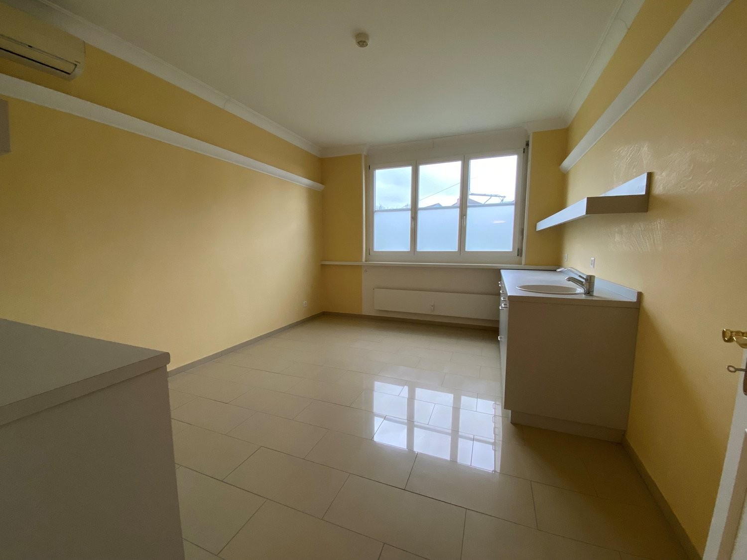 70m² office, photo 1 of 5