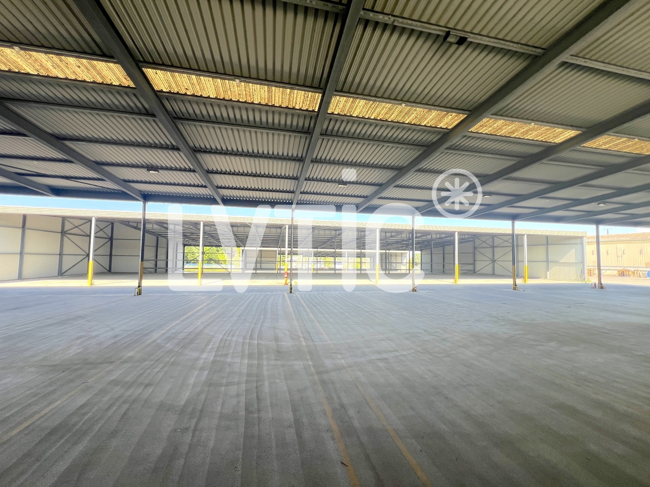 12000m² storage room, photo 2 of 10