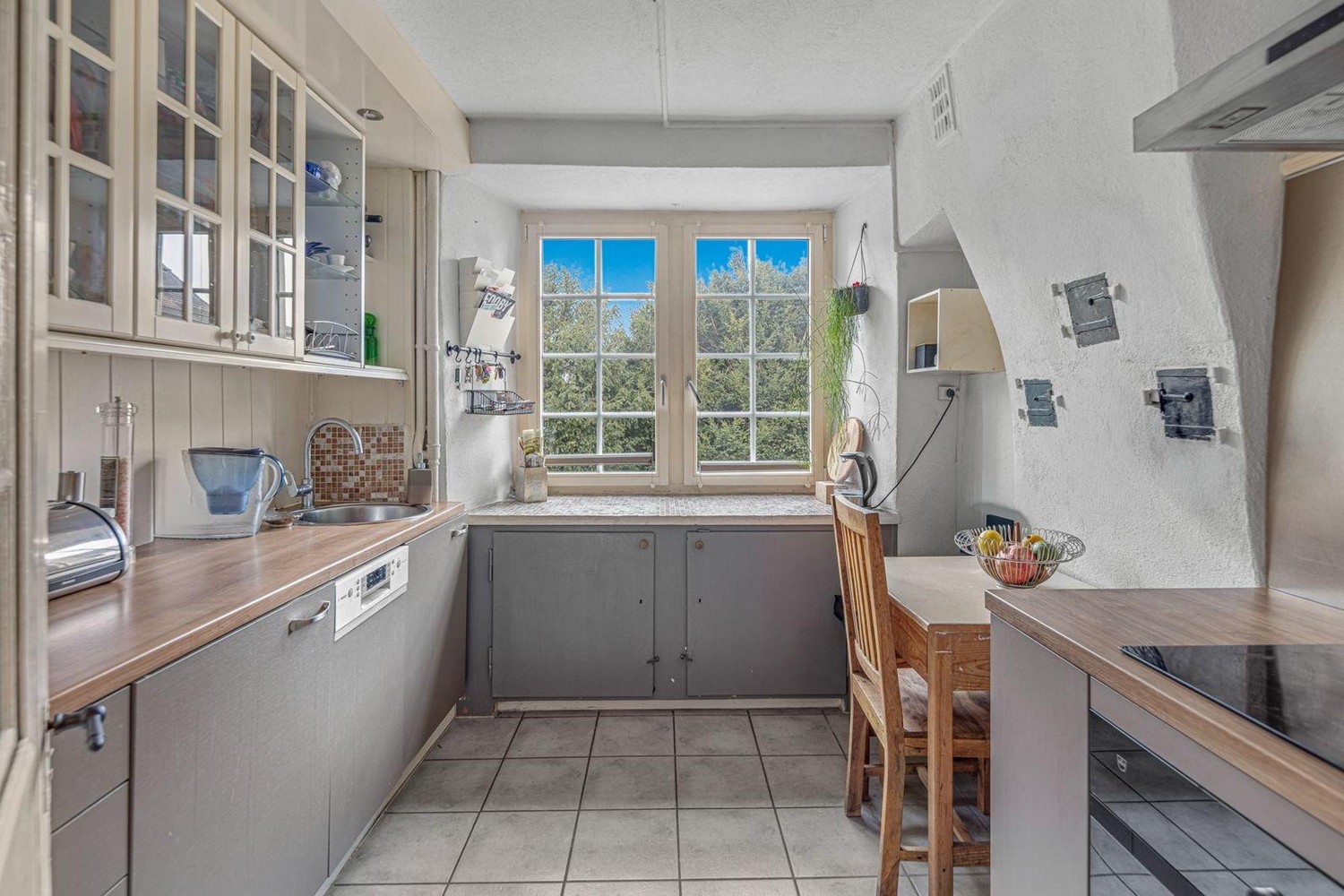 6 rooms apartment