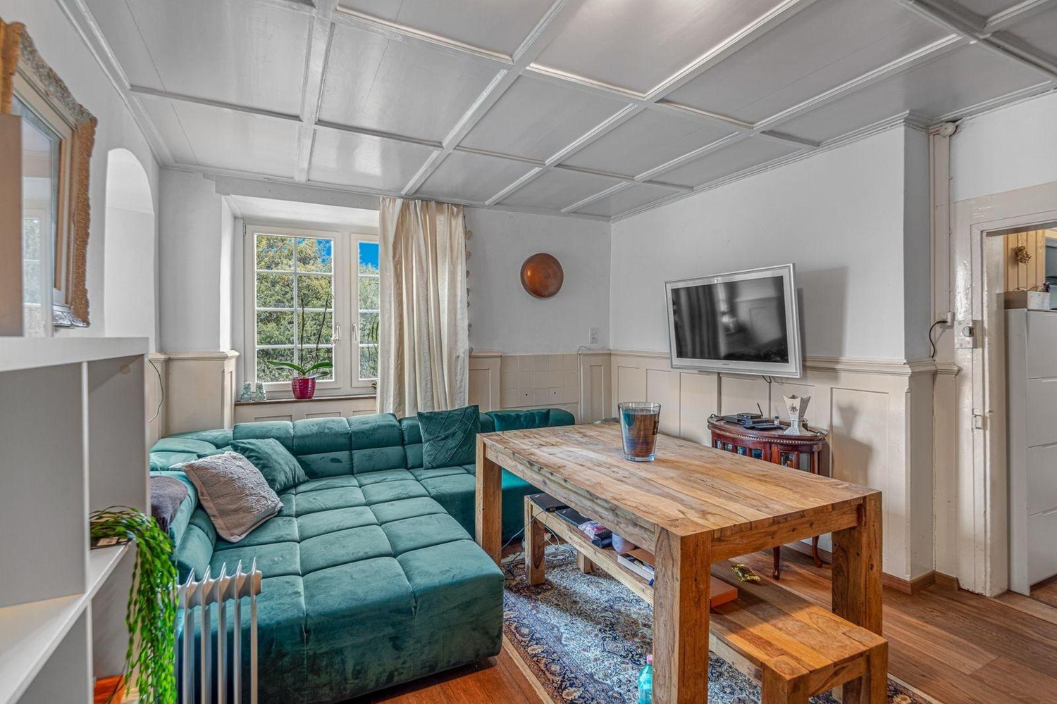 6 rooms apartment