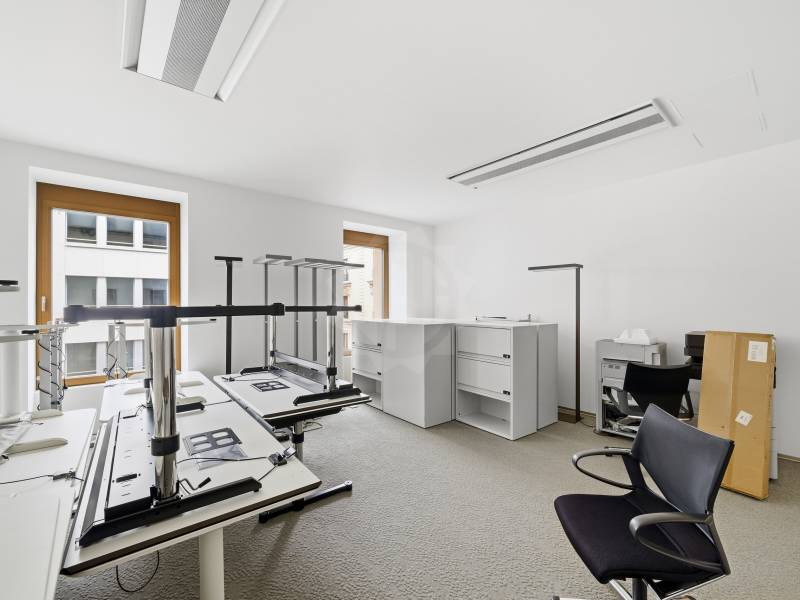 330m² office, photo 10 of 10