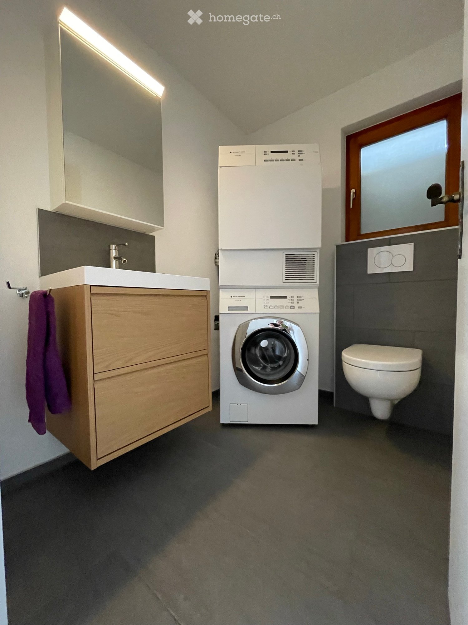 5 rooms apartment