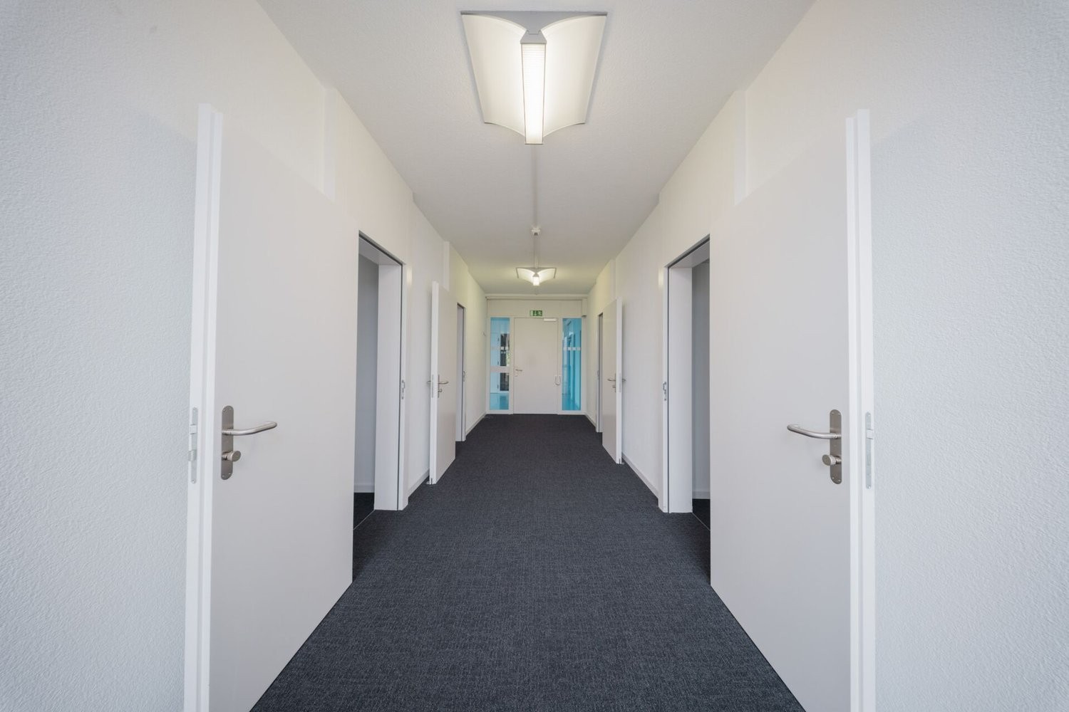 105m² office