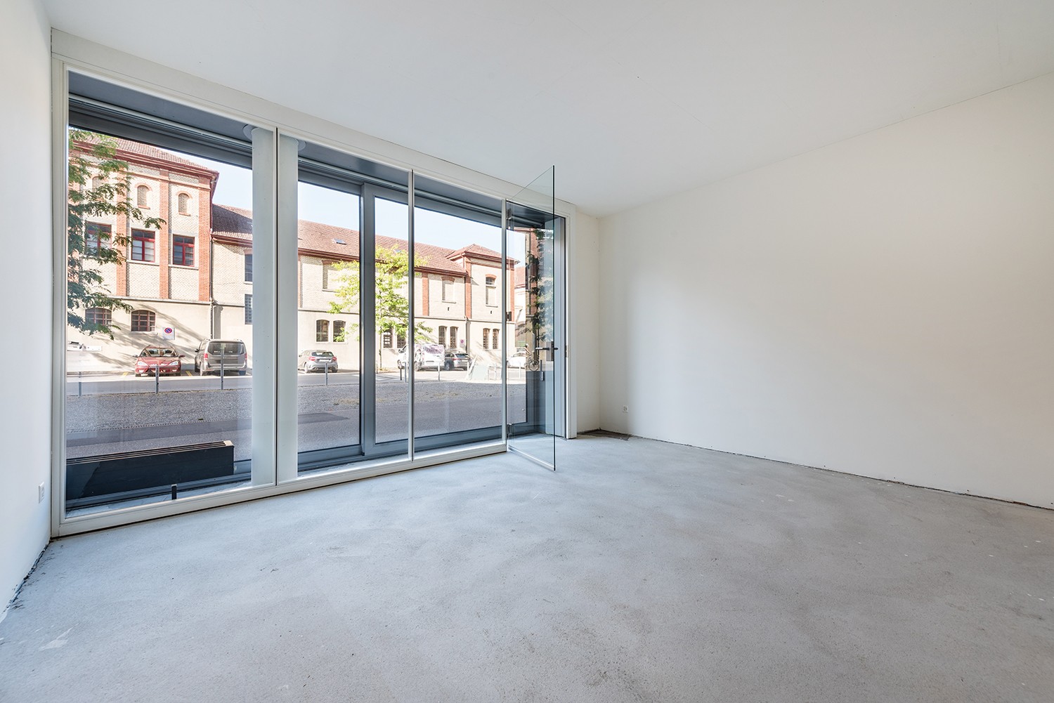 288m² commercial, photo 2 of 10