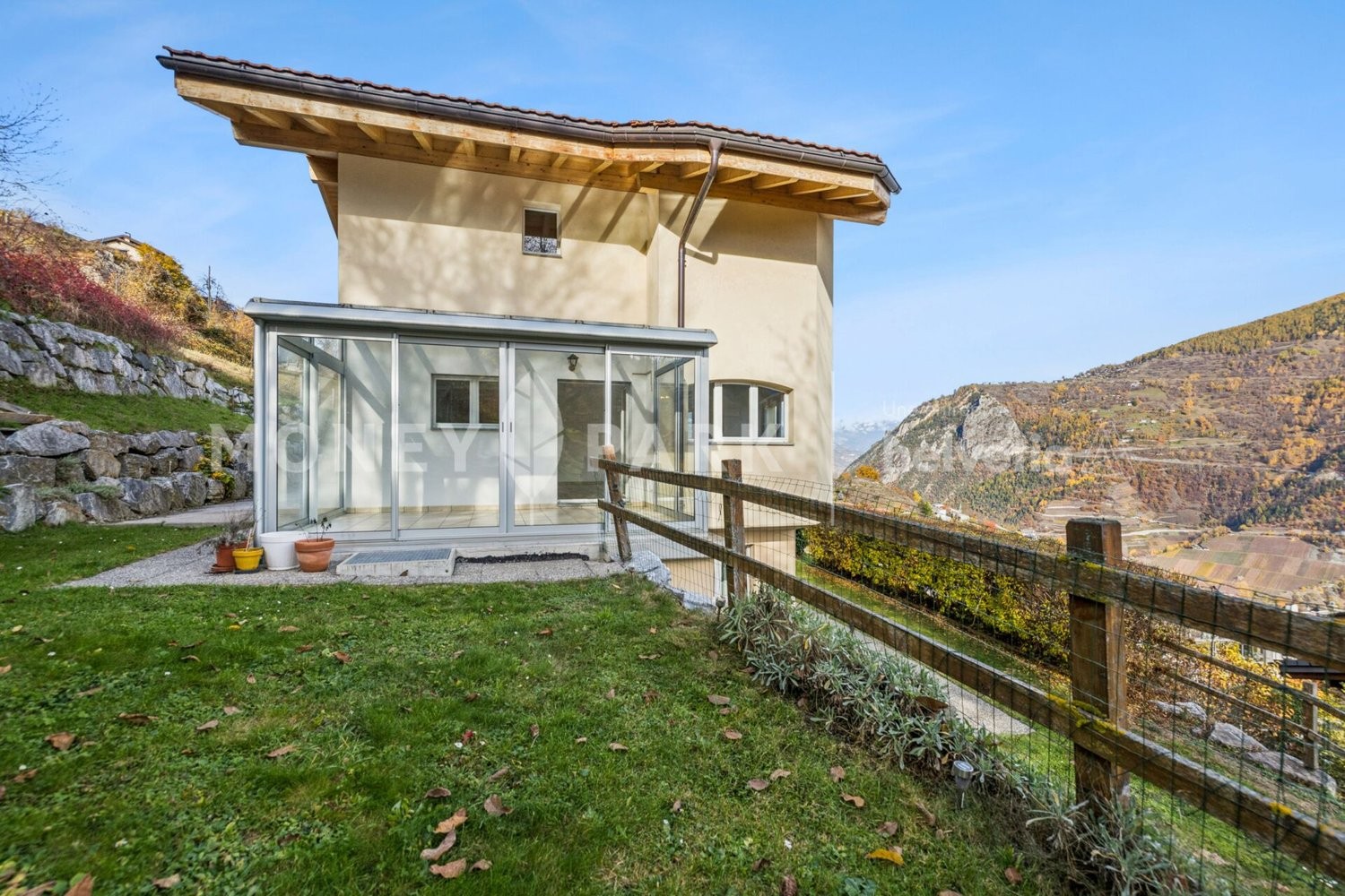 7 rooms villa, photo 2 sur 10
