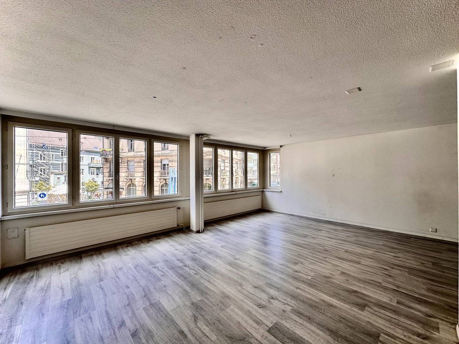 130m² ufficio