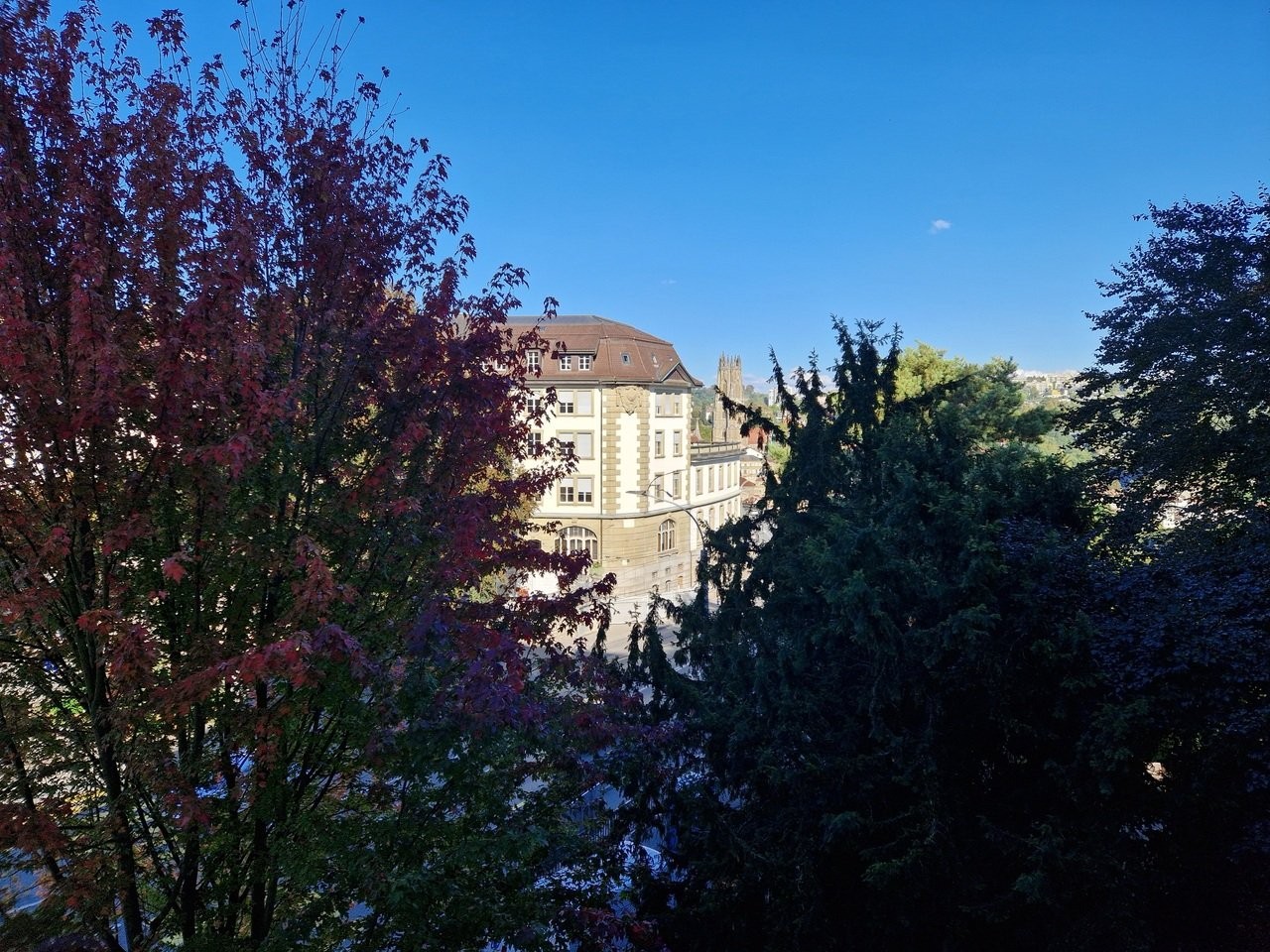 70m² office