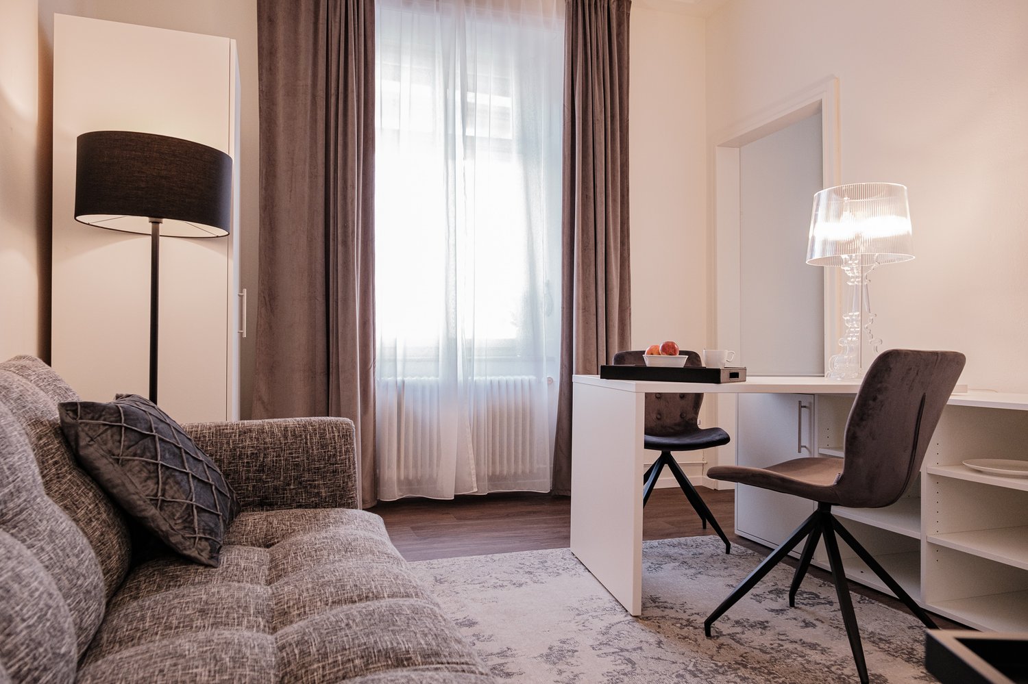 2 rooms furnished flat, photo 1 of 10