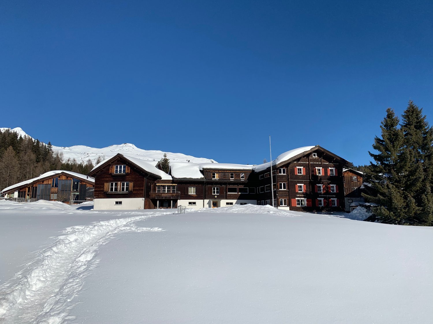19 rooms chalet, photo 2 of 10