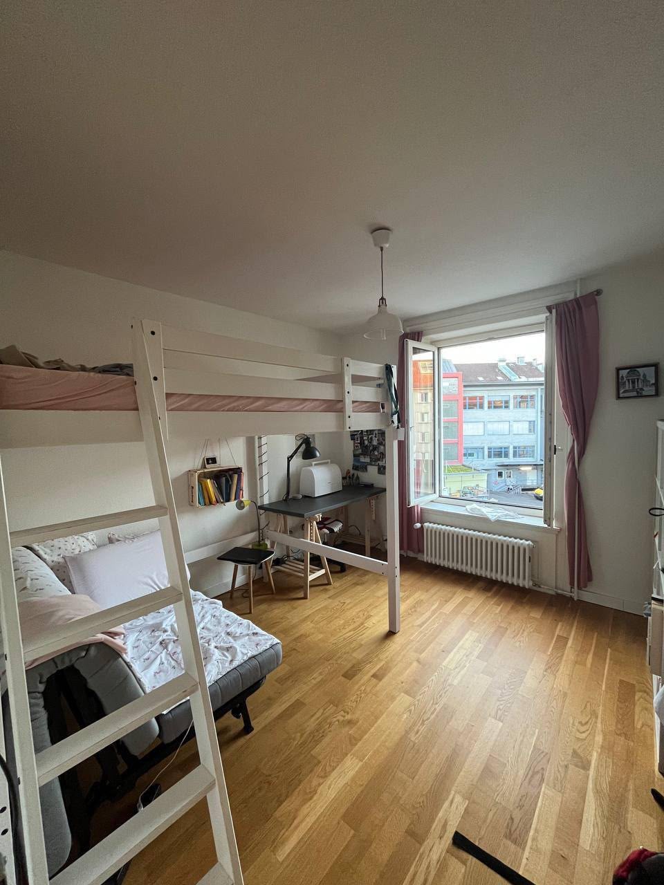 Chambre dans un appartement partagé, photo 1 sur 5