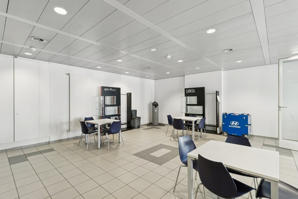 235m² commerciale