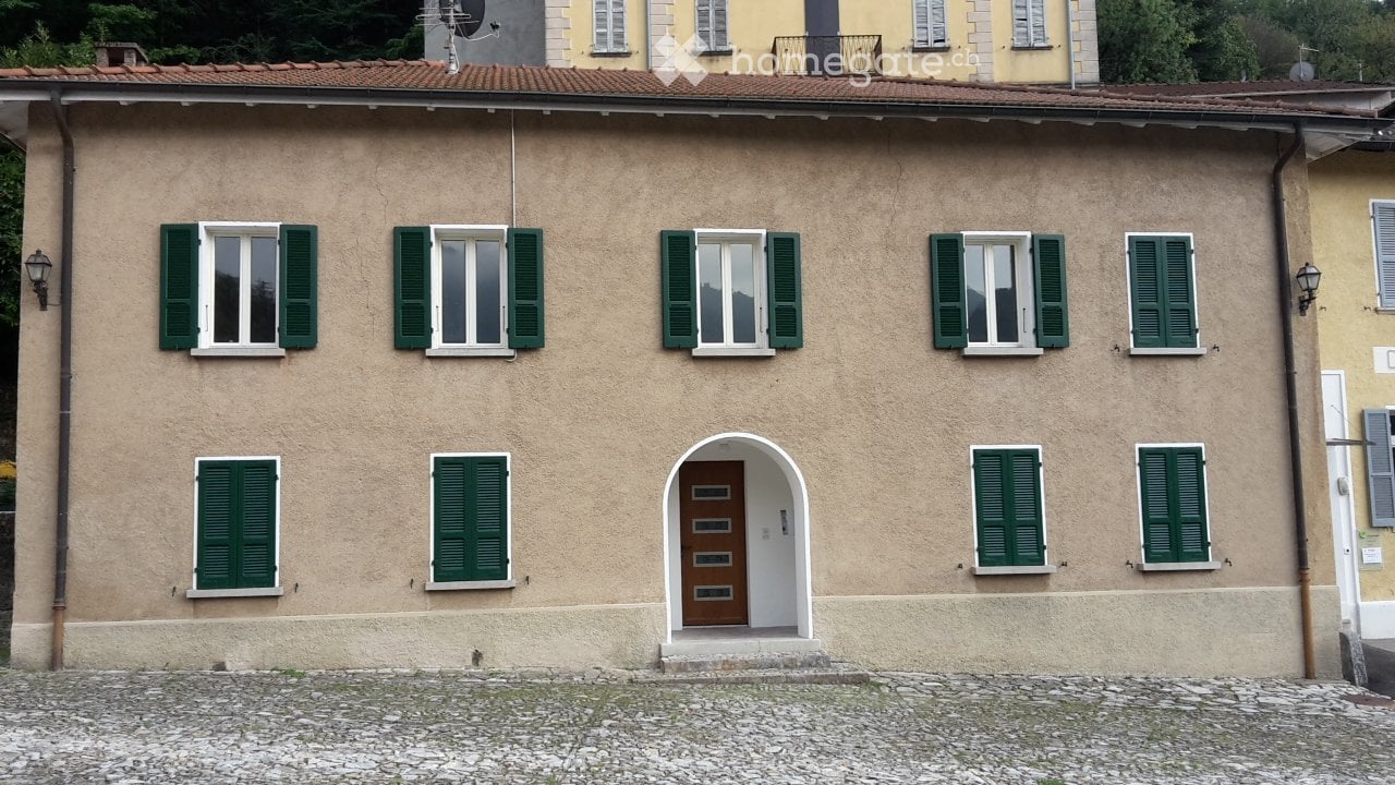 5 rooms apartment